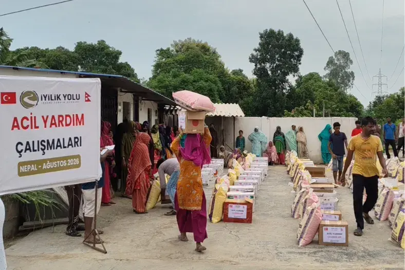 Nepal Acil Yardım